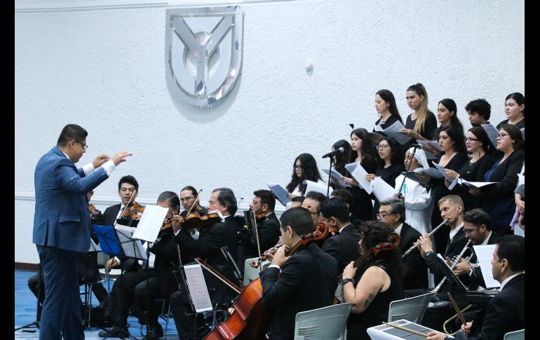 El arzobispo de Guadalajara, José Francisco Robles Ortega, preside la celebración eucarística por el 60 aniversario de la UNIVA. EL INFORMADOR/A. Navarro