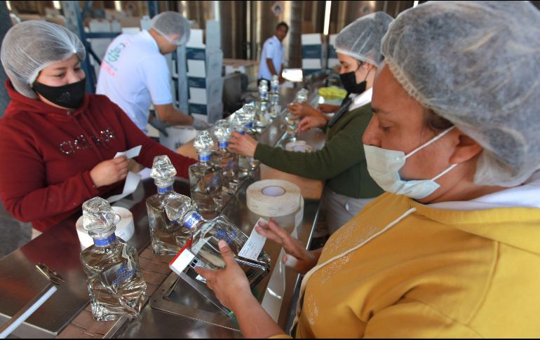 Saverglass elabora botellas para marcas de la industria tequilera, de mezcal y otras bebidas. EL INFORMADOR/A. Camacho