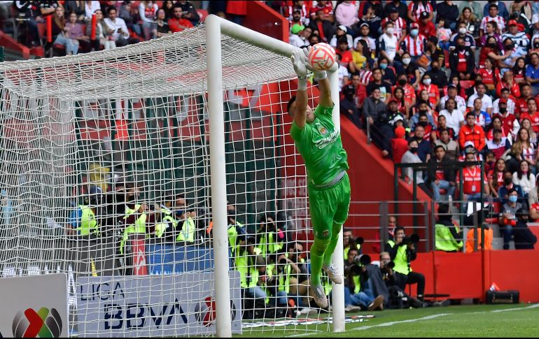 Miguel Jiménez salvó a Chivas de irse en desventaja. IMAGO7