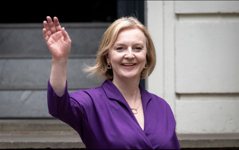 La nueva jefa de gobierno pronunciará su primer discurso ante la famosa puerta negra del número 10 de Downing Street y formar gobierno. EFE / N. Hall