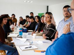 En las sesiones de estudio, hubo momentos de discusión y práctica, en los cuales se leyeron autores mexicanos y latinoamericanos vivos, así como autores de relevancia universal, ya fallecidos. CORTESÍA / Secretaría de Cultura