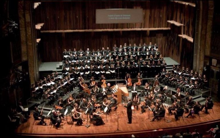 La OSN será dirigida por diferentes directores invitados, como Ludwig Carrasco, Juan Carlos Lomónaco, José Guadalupe Flores, Emmanuel Otto Siffert, Iván López Reynoso, José Luis Castillo y Enrique Diemecke. CORTESÍA / INBAL