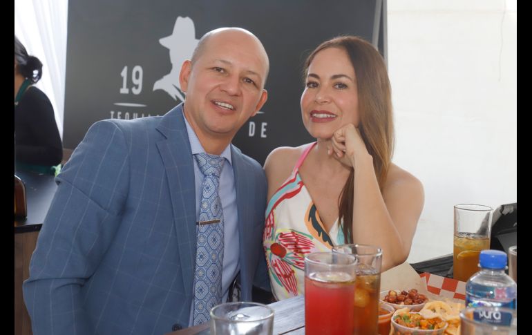 Mauricio Bravo y Azucena Evans. GENTE BIEN JALISCO/Claudio Jimeno