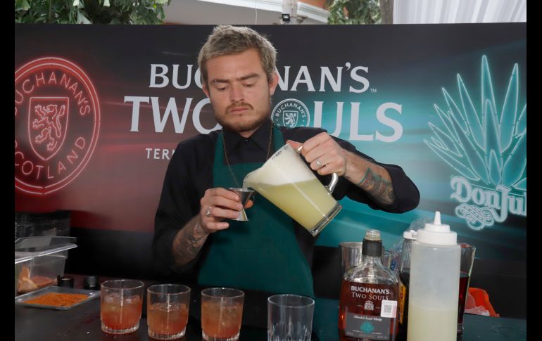 Bartender Buchanan’s. GENTE BIEN JALISCO/Claudio Jimeno