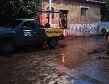 Se desborda arroyo en Tepec, comunidad de Amacueca tras fuertes lluvias