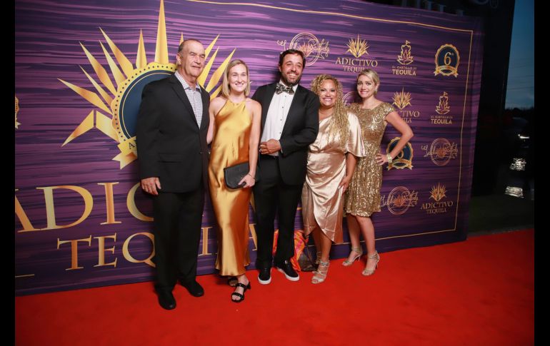 Randy Stoler, Nicky Stoler, Michael Klauer, Jess Wolfe y Liz Jackson. GENT EBIEN JALISCO/ notnio Martínez