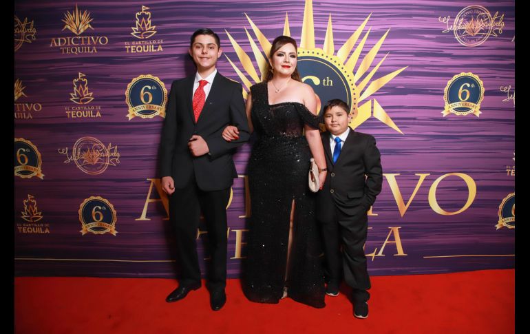 Gildardo Partida, Pilar Rivas y Salvador Partida. GENTE BIEN JALISCO/ Antonio Martínez