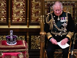 Casado en segundas nupcias con Camilla, duquesa de Cornualles, Carlos llega a reinar cuando ya es abuelo. AFP / ARCHIVO