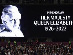 En el partido de la Europa League entre Djurgardens de Suecia y el Shamrock Rovers de Irlanda, se vivió un momento bochornoso por parte de algunos fanáticos tras celebrar el fallecimiento de la Reina Isabel II. AP / ARCHIVO