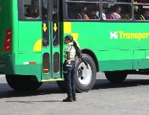 Cinco rutas de camiones tendrán que detenerse el domingo debido a la carrera atlética. EL INFORMADOR/ ARCHIVO