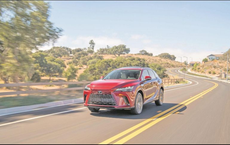 Distintas versiones y motorizaciones se ofrecerán en este nuevo producto que estrena generación. ESPECIAL/Lexus