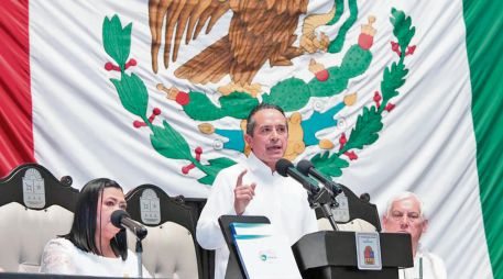 Carlos Joaquín González dejará el cargo el próximo 25 de septiembre. ESPECIAL