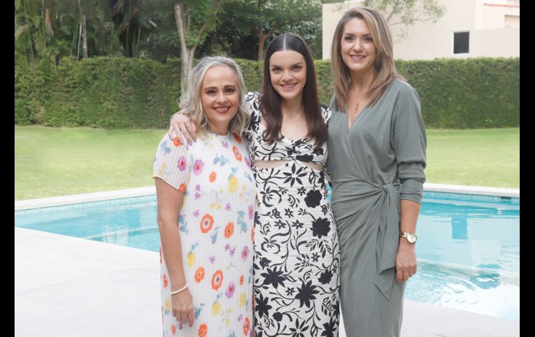 Maricarmen Serrano, Cecilia Barroso y Ale Ramírez Barroso. GENTE BIEN JALISCO/Claudio Jimeno