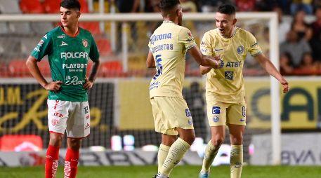 Jona no se quedó ahí y es que se deshizo en elogios para el mediocampista ibérico. IMAGO7