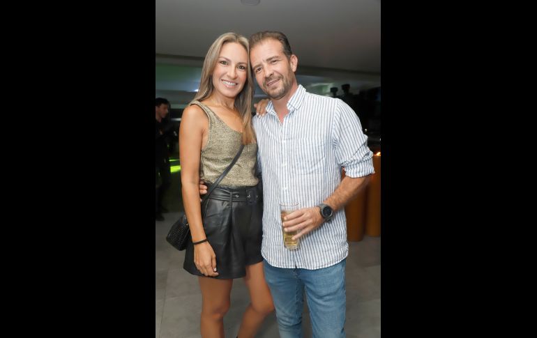 Gaby Santana y Juan Pablo Ramírez. GENTE BIEN JALISCO/Claudio Jimeno