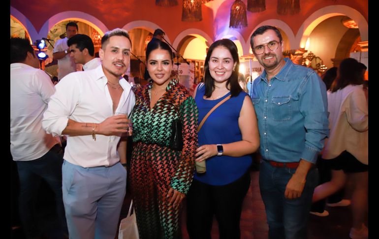 Luis Gómez, Karen Vital, Dulce Moreno y Alejandro Gutiérrez. GENTE BIEN JALISCO/Antonio Martínez