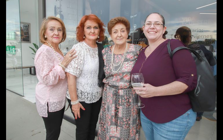 Guadalupe Navarro, Maru Navarro, Queta Navarro y Ale Prud’homme. GENTE BIEN JALISCO/Antonio Martínez