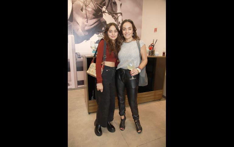 Valentina Orozco y Lorena Hernández. GENTE BIEN JALISCO/Antonio Martínez