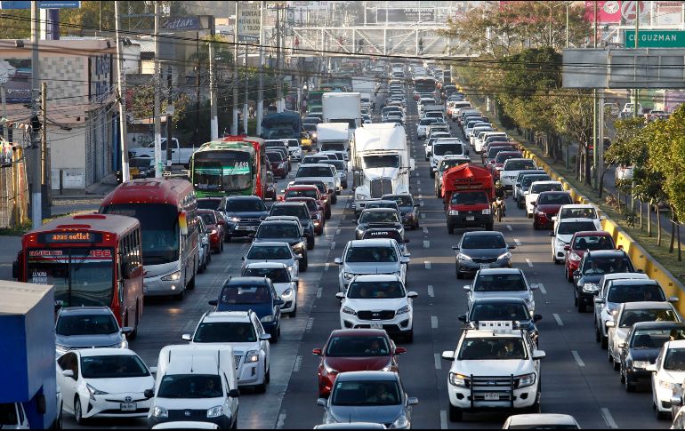 La intención de un segundo piso es disminuir el congestionamiento vial que tiene actualmente la avenida López Mateos. EL INFORMADOR/ ARCHIVO