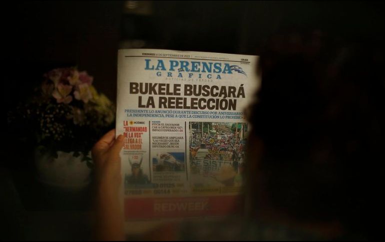 Los niveles de aceptación de Bukele aumentaron con el combate a las pandillas. EFE/R. Sura