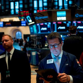 Wall Street: Nuevo temor a una recesión "tumba" los mercados