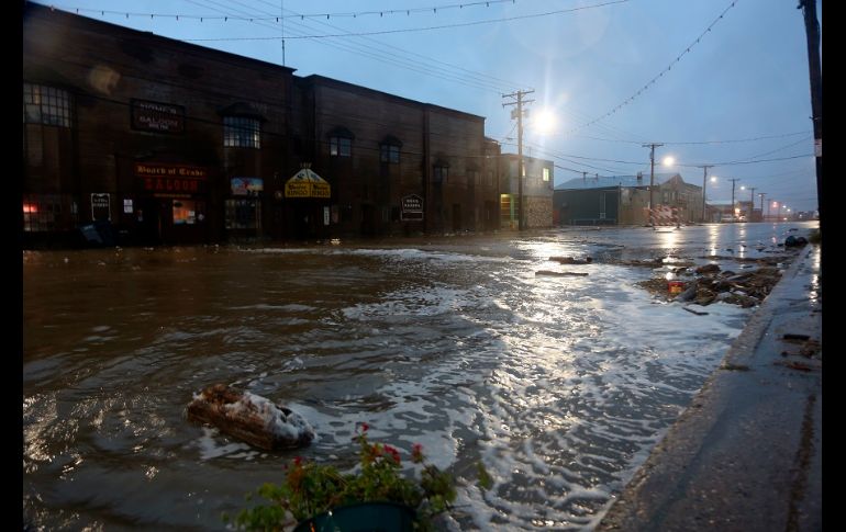 Las imágenes en las redes sociales mostraban daños considerables en el pueblo costero de Golovin. AP/P. Fagerstrom