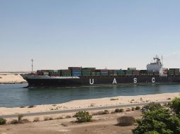 En el año fiscal 2021-2022 ingresaron directamente a Egipto siete millones de dólares por le tránsito a través del canal. Es el más alto en sus 153 años de historia. EFE/Archivo