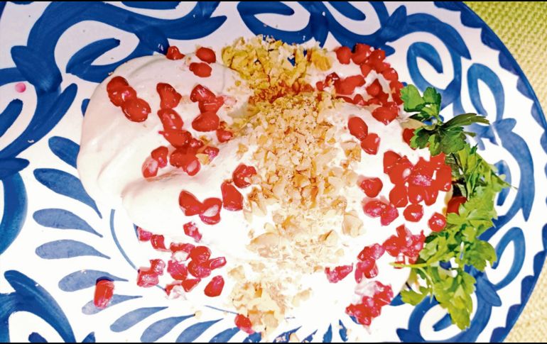 Chile en nogada. La estrella de la temporada permanecerá hasta el 19 de noviembre en el restaurante de La Antigua Casona. ESPECIAL