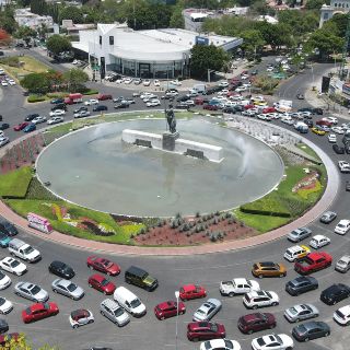 En Jalisco hay un auto por cada dos personas