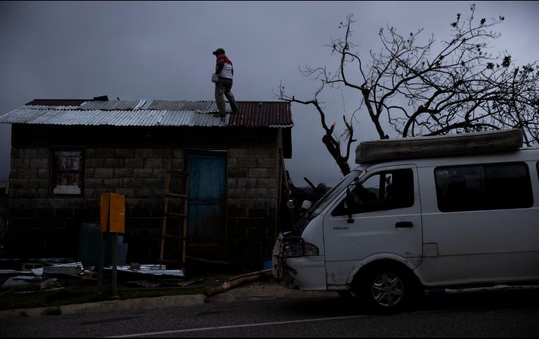 Dos víctimas mortales, cientos de miles de personas sin electricidad, y miles de desplazados, es el balance en República Dominicana tras el huracán 