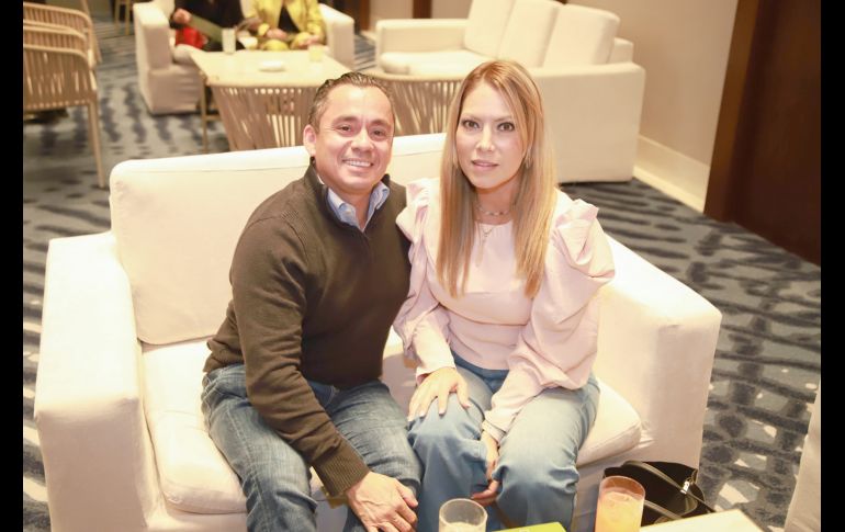Ernesto Castellanos y Blanca de Dios. GENTE BIEN JALISCO/Antonio Martínez