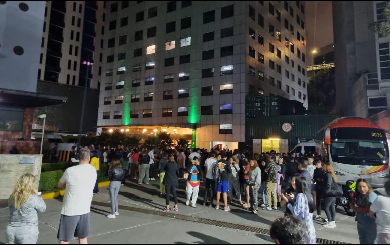 El sismo fue de magnitud 6.9 con epicentro en Coalcomán, Michoacán.