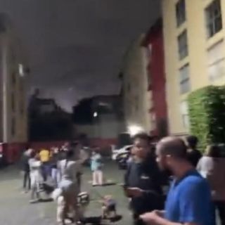 Captan extrañas luces en el cielo durante sismo de la madrugada (VIDEOS)