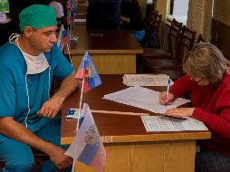 Las votaciones en los territorios de Lugansk, Donetsk, Jersón y Zaporiyia comenzaron este viernes en medio de fuertes medidas de seguridad. EFE