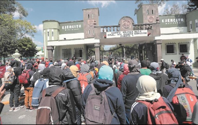 Ayer se llevó a cabo la Jornada Nacional de Lucha ante la Deuda de Justicia del Estado en el Caso de Ayotzinapa. EFE