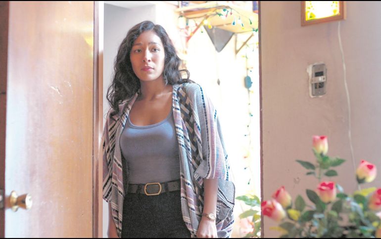 Yoshira Escárrega. La actriz interpreta a “Elisa”, una antropóloga que trabaja para descifrar una serie de asesinatos que han conmocionado al país. ESPECIAL