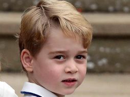 El príncipe George advierte a sus compañeros que su papá será el rey y es mejor que 