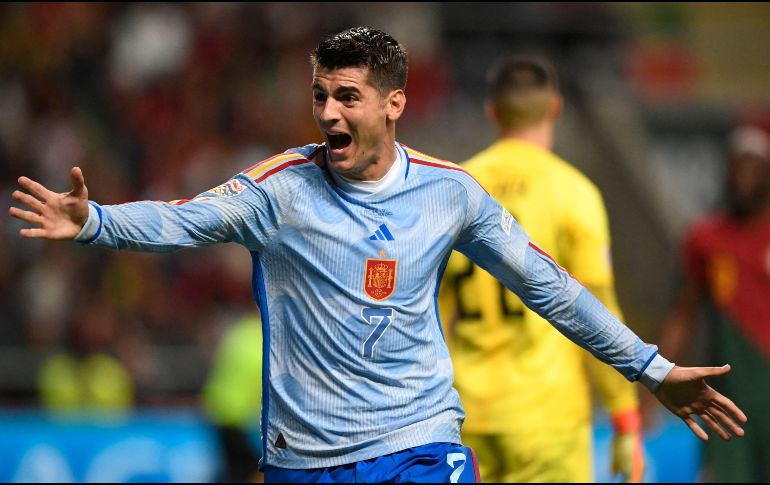 La victoria española permitió al equipo de Luis Enrique desalojar a Portugal de la cima y quedar primero en el Grupo 2. AFP/M. Riopa