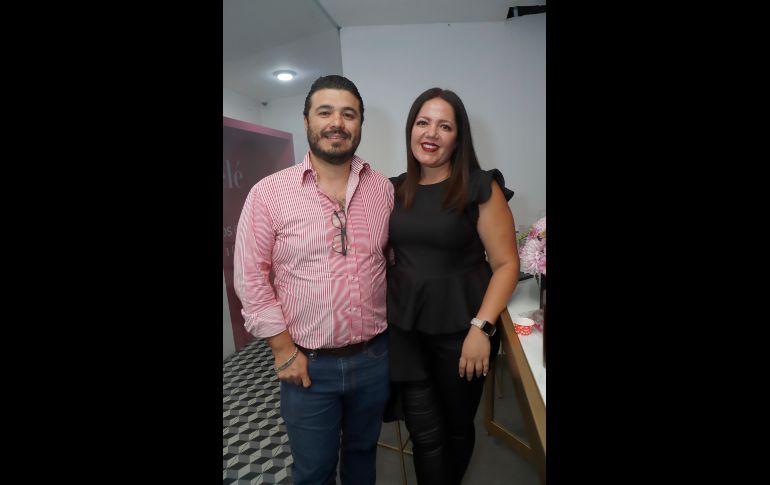 Omar León y Ale Romo. GENTE BIEN JALISCO/Claudio Jimeno