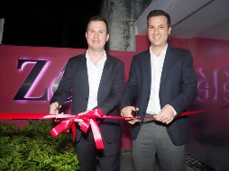 Corte de listón por Carlos e Ignacio De La Garza Evia. GENTE BIEN JALISCO/Claudio Jimeno