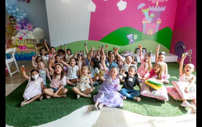 Rebeca Cosío y amigas. GENTE BIEN JALISCO/Jorge Soltero