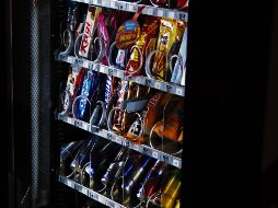 Los estadounidenses consumen demasiados azúcares añadidos, grasas saturadas y sodio, lo que acarrea problemas de salud. ESPECIAL/Foto de Marc Noorman en Unsplash