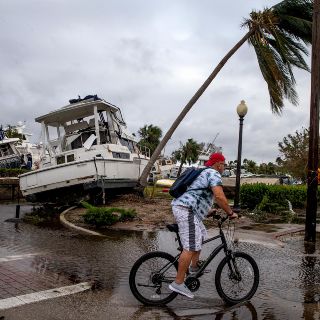 Biden declara zona de desastre los territorios afectados por "Ian" en Florida