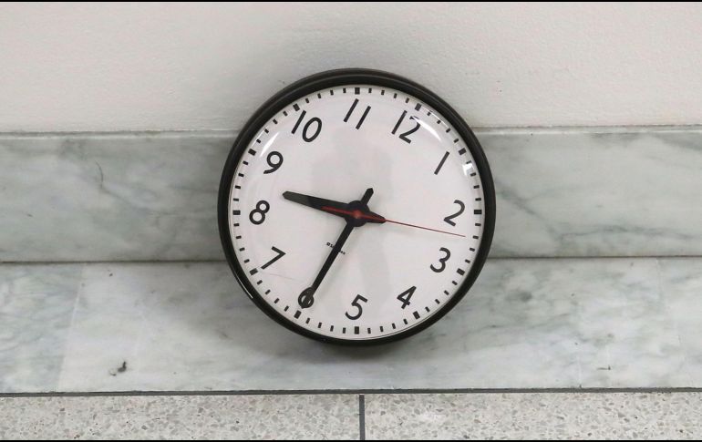 Si se deroga el Horario de Verano, el mayor cambio será que el primer domingo de abril del 2023, no se adelantarán los relojes en el país, salvo en los 33 municipios de la franja fronteriza y Quintana Roo. AFP / ARCHIVO
