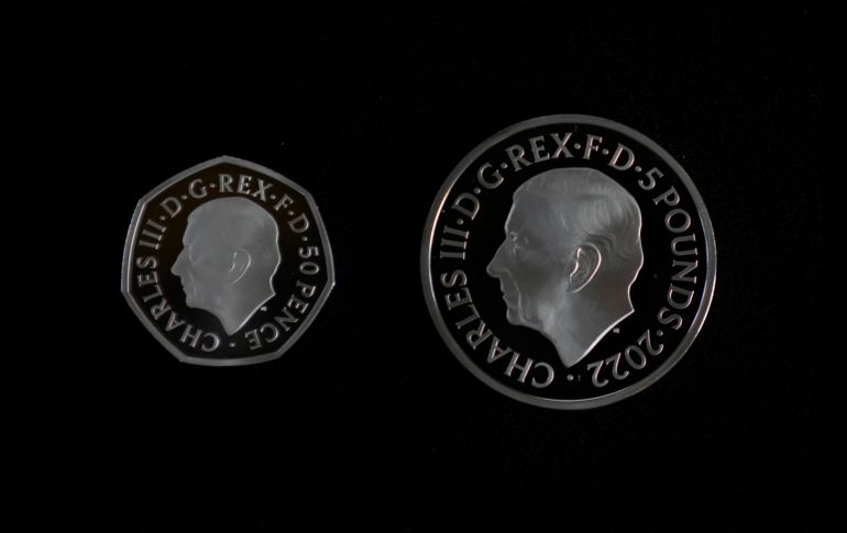 La efigie del nuevo monarca fue creada por el escultor británico Martin Jennings, y ha sido aprobada personalmente por Carlos III. AP/A. Grant