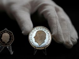 La efigie del nuevo monarca fue creada por el escultor británico Martin Jennings, y ha sido aprobada personalmente por Carlos III. AP/A. Grant