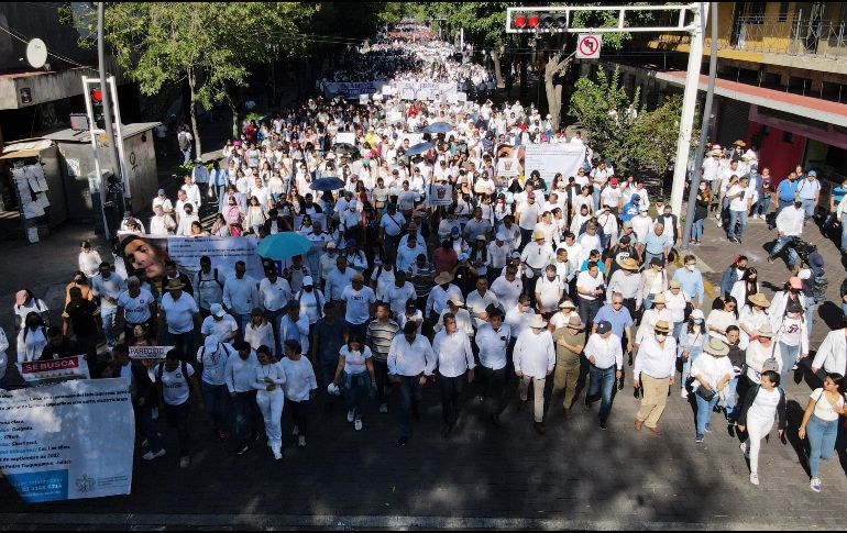 La UdeG reportó 15 mil participantes en la marcha para exigir resultados al Gobierno de Jalisco por las personas desaparecidas. Protección Civil de Jalisco dio cuenta de cinco mil. EL INFORMADOR/A. Navarro