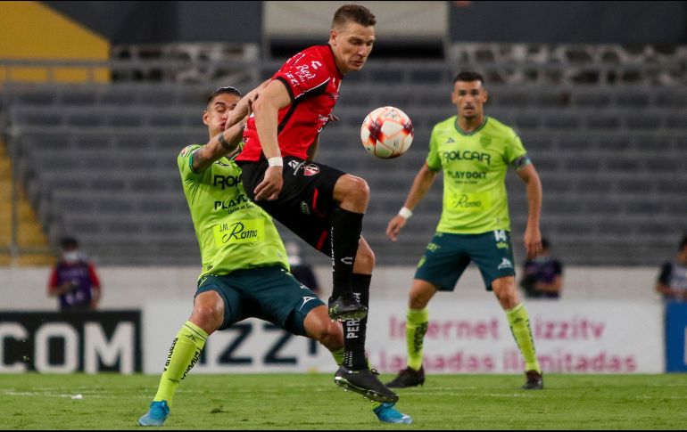 La última vez que estos conjuntos se enfrentaron en el torneo regular fue en la J13 del pasado Clausura 2022, con victoria de 2-1 a favor de los rojinegros. IMAGO7