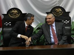 El gobernador de Tamaulipas, Américo Villarreal Anaya, compañado de la Secretaría de Gobernación, Adán Augusto López Hernández (d). SUN / V. Rosas