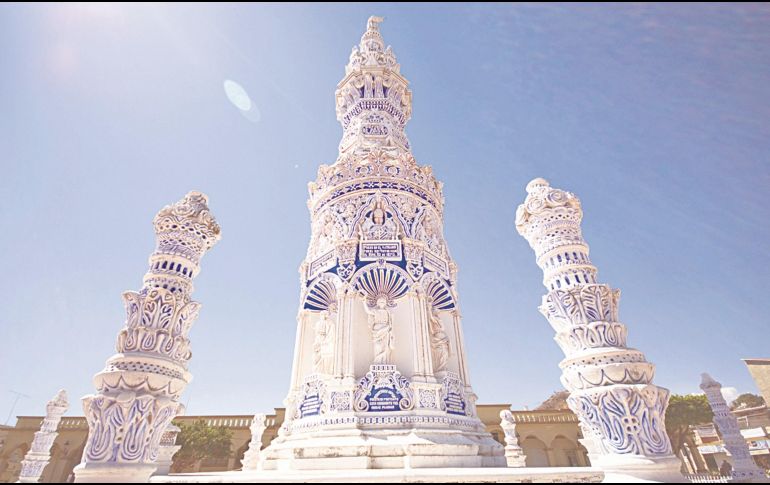 Monumento Papa Pío IX. El obelisco a Pío nono, una de las estampas más tradicionales y bellas de Jamay. ESPECIAL